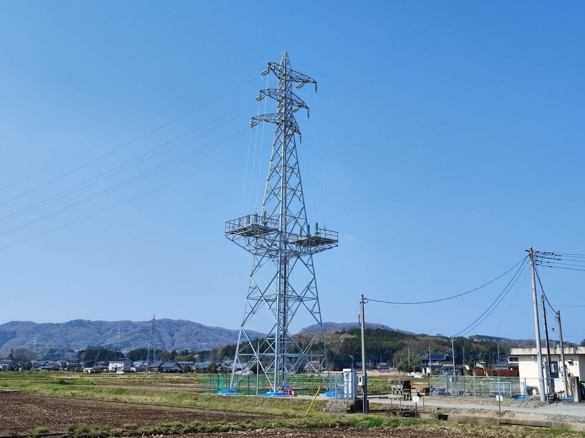 鉄塔